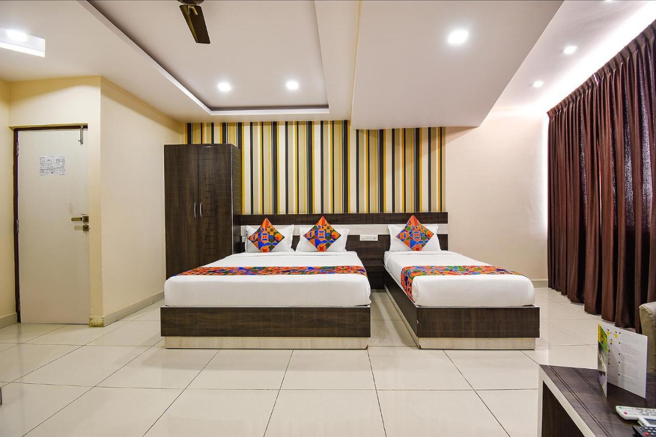 Fabhotel Rotano Suites - Yelahanka Bangalore Exteriör bild