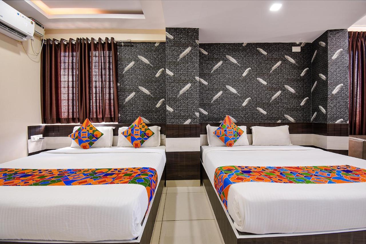 Fabhotel Rotano Suites - Yelahanka Bangalore Exteriör bild