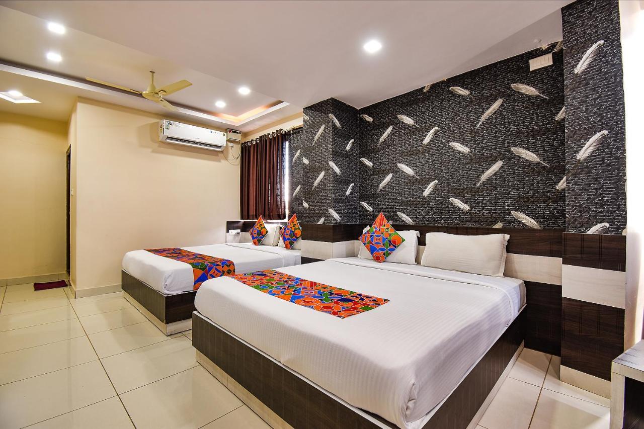 Fabhotel Rotano Suites - Yelahanka Bangalore Exteriör bild
