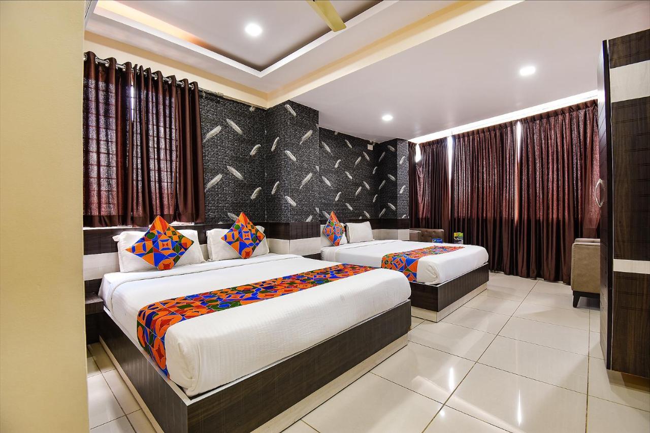 Fabhotel Rotano Suites - Yelahanka Bangalore Exteriör bild